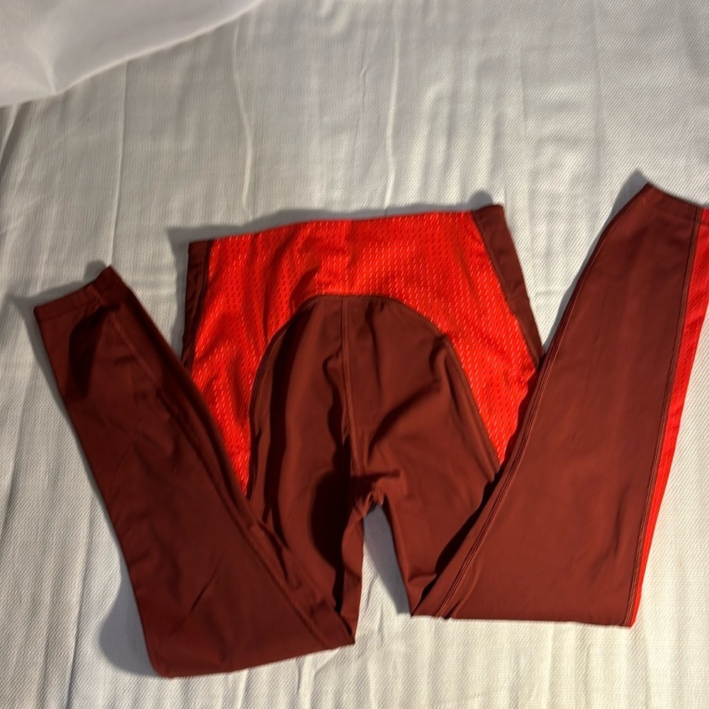 Athleta Ultimate Stash Pocket Colorblock Activewear 7/8 Tight Size Small